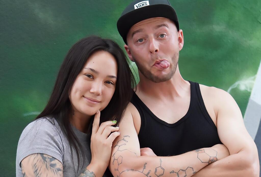Elena und Dosar