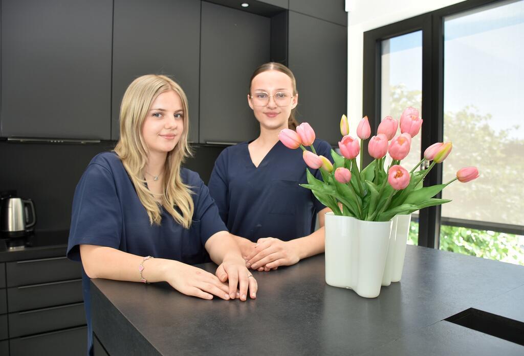 Auszubildene die ihre Ausbildung bei Dr. Buchwald und Partner abgeschlossen haben